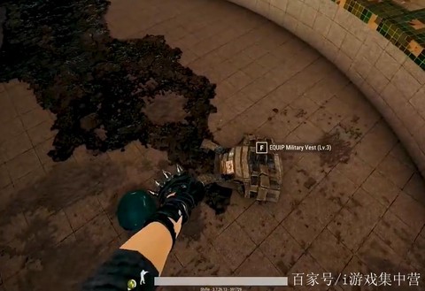 绝地求生怎么捡别人包